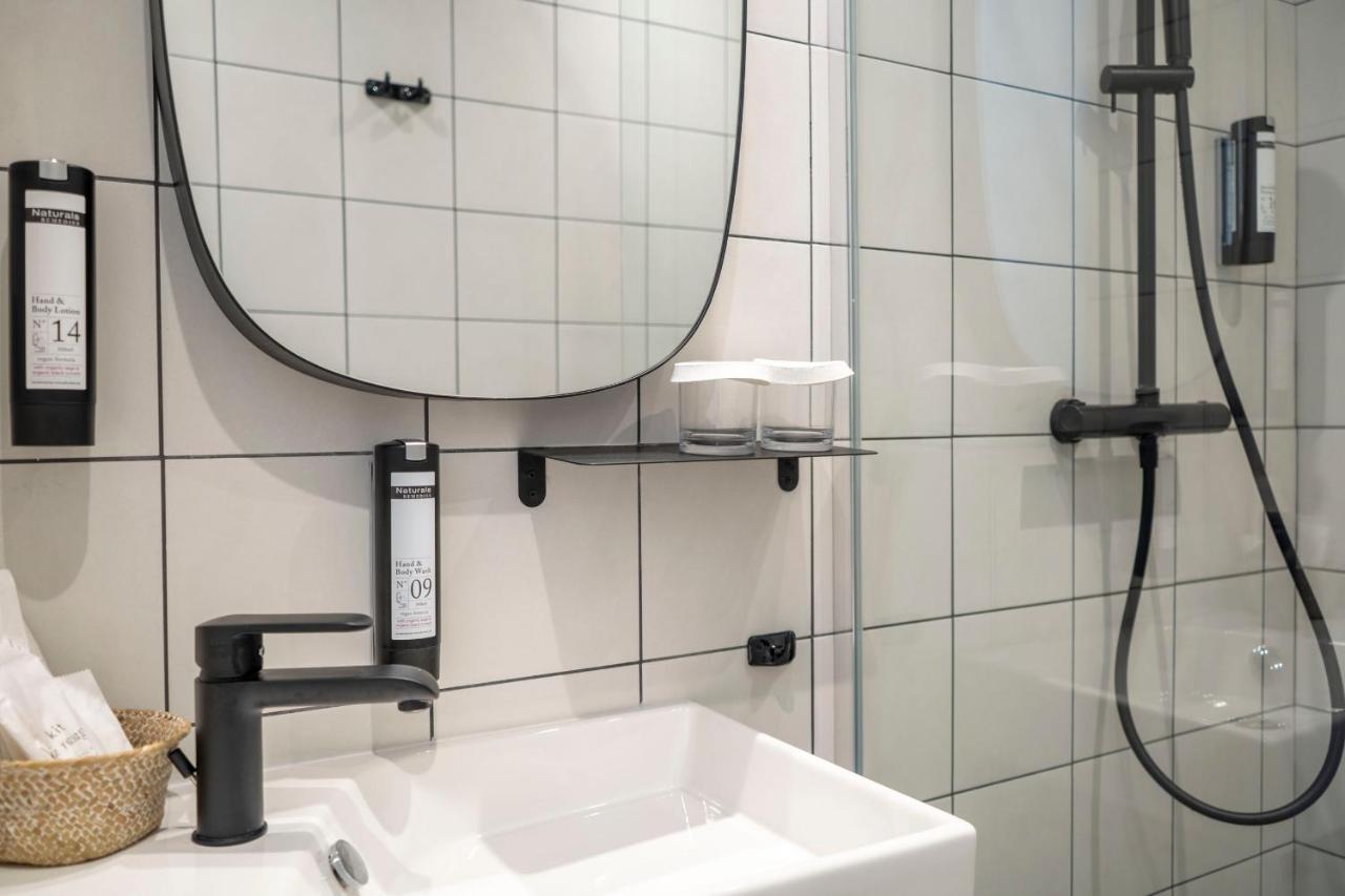 Monsieur Miot Concept Hotel - Bastia Centre ภายนอก รูปภาพ