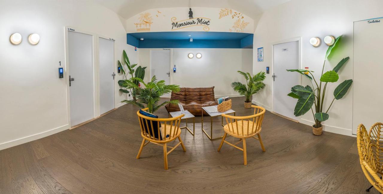 Monsieur Miot Concept Hotel - Bastia Centre ภายนอก รูปภาพ